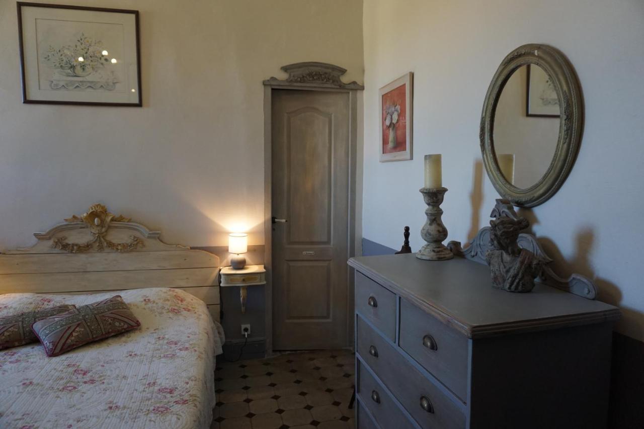 Les Deux Tours Bed and Breakfast Brignon Eksteriør billede